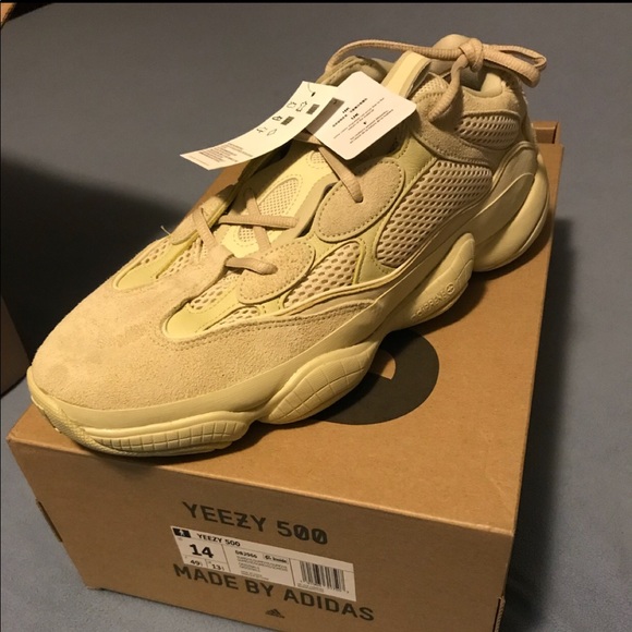 Yeezy 500 ‘Super Moon Yellow’ - Picture 2 of 5